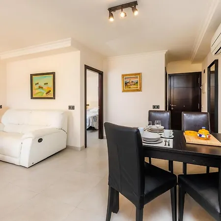 Gala Apartment *